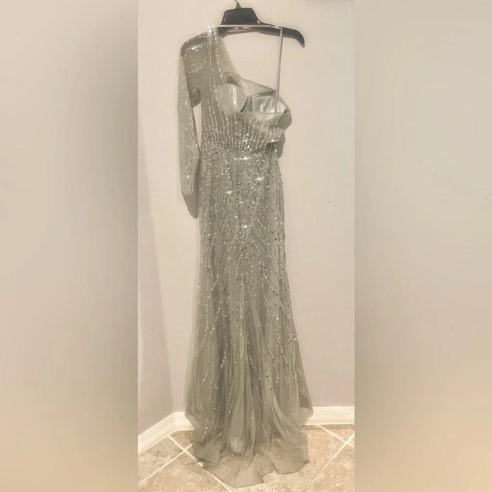 Gianni Binni Gorgeous One Shoulder Sequin Jewel elegant Gown
